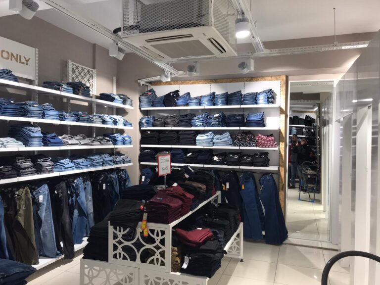 carsi-pazar-seckin-raf-Tekstil Giyim Dekorasyon ve Raf Sistemleri (6)