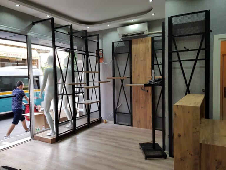 new-fashion-giyim-mağazasi-bayrakli-seckin-raf-izmir-15