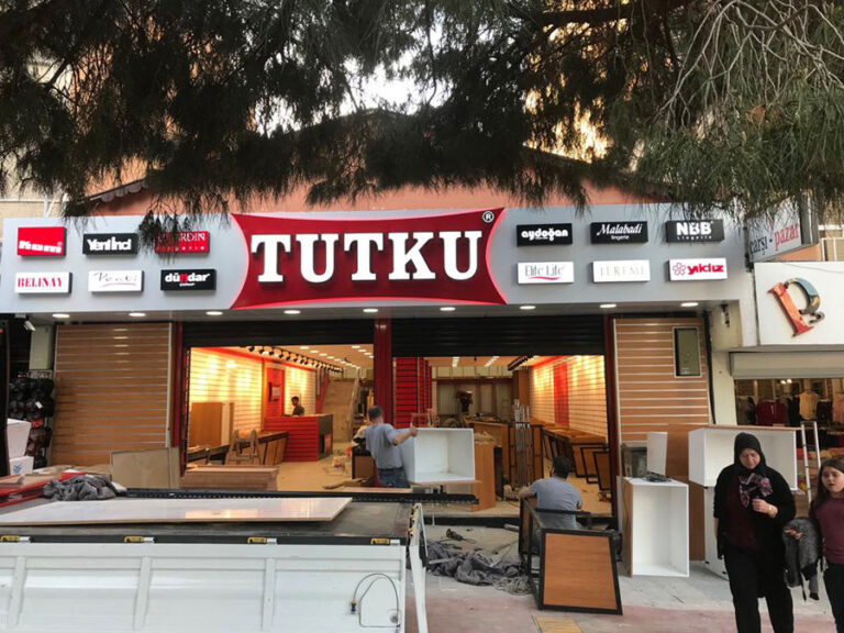 tutku-ic-giyim-magaza-dekorasyonu-21