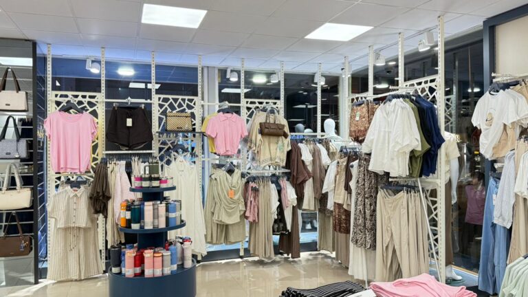 vesper-luna-seckin-raf-Tekstil Giyim Dekorasyon ve Raf Sistemleri (6)